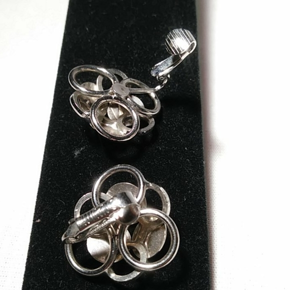 Vintage Sarah Coventry Silver Tone Bracelet & Clip Earring Set - Picture 4 of 9